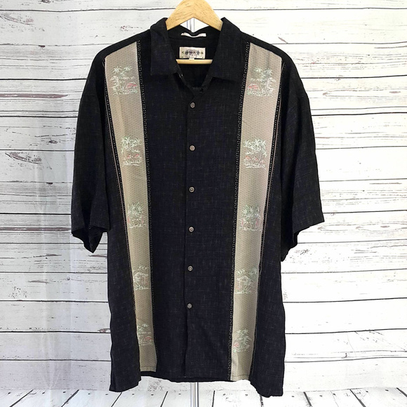 Campia Moda Other - Campia Moda black Hawaiian palm tree button shirt